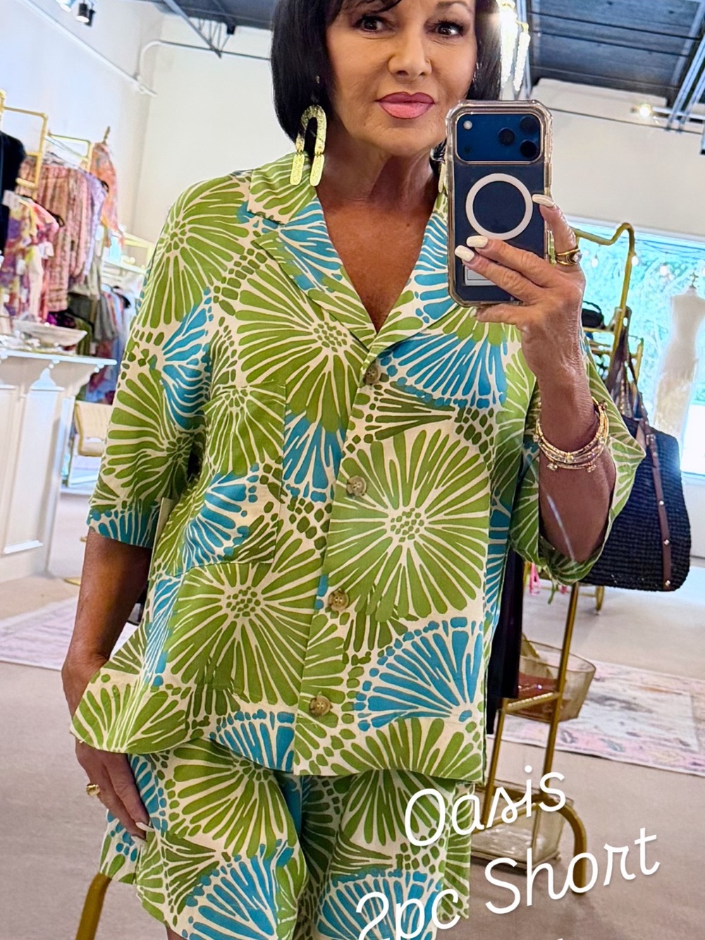 Dress Forum Green & Blue Floral Button-Up Top w/Shorts Sz: S